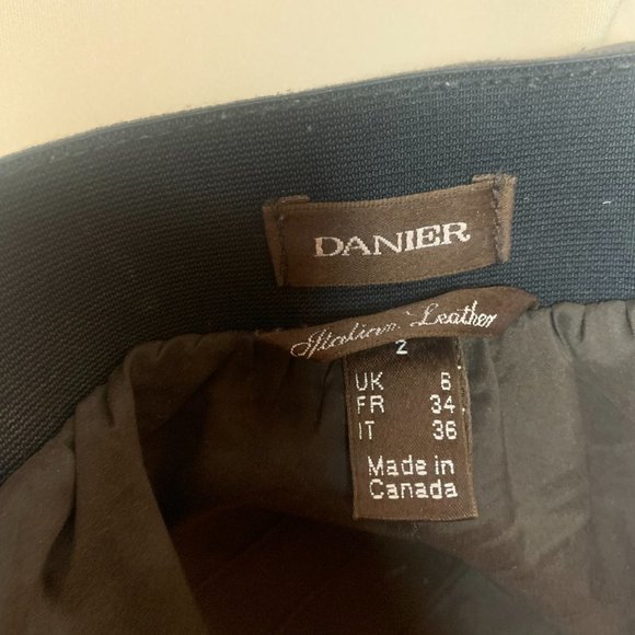 Brown Danier leather tights - Picture 8 of 8